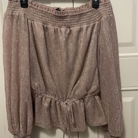 Sparkle Top White House Black Market - Picture 2 of 6